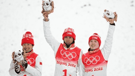 冬奧會(huì )頒獎：冠軍來(lái)了，誒，怎么又來(lái)了？