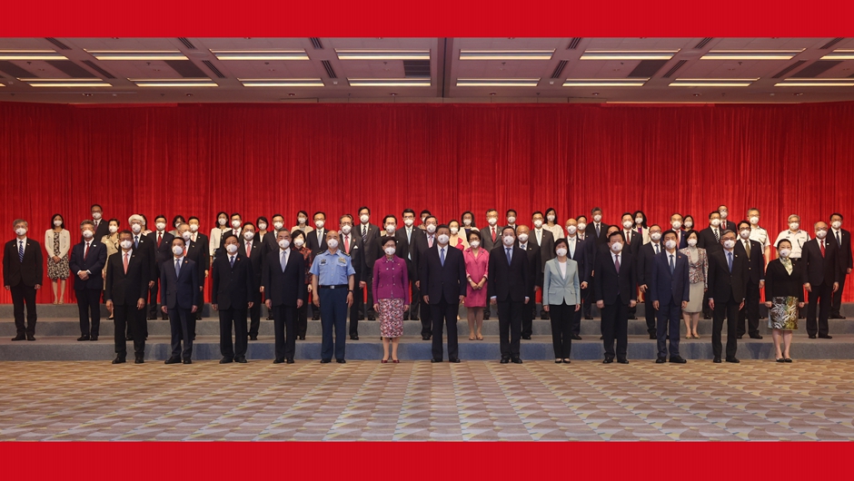 習近平會(huì )見(jiàn)香港特別行政區行政、立法、司法機關(guān)負責人