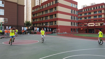 這所小學(xué)的&ldquo;獨輪車(chē)+&rdquo;課程，是孩子的健康快樂(lè )源泉