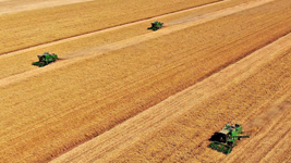 為了農業(yè)強農村美農民富