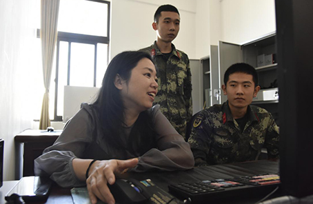 軍嫂鄭如:雖苦不怕，是我對愛(ài)的承諾