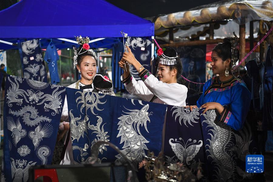 (新華全媒+)(20)貴州“村超”帶火“超經(jīng)濟”