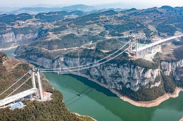 金烽烏江大橋建設穩步推進(jìn)