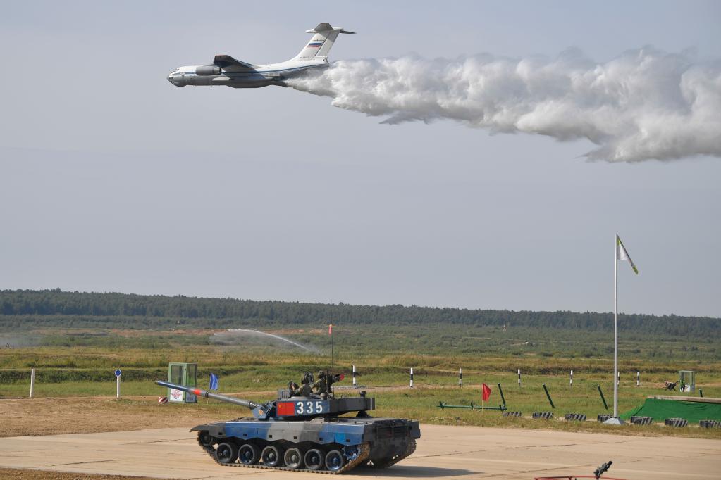 中國參賽隊晉級&ldquo;國際軍事比賽-2022&rdquo;中的&ldquo;坦克兩項&rdquo;半決賽