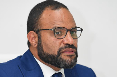 安哥拉期待與中國加強合作促進(jìn)經(jīng)濟多元化&mdash;&mdash;訪(fǎng)安哥拉經(jīng)濟部長(cháng)馬里奧&middot;若昂