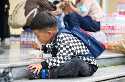 四川省石棉縣王崗坪鄉挖角村安置點(diǎn)