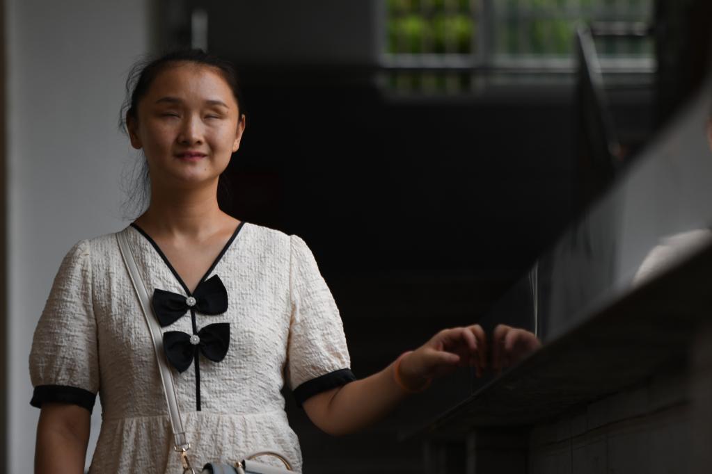 盲人教師張晨：用音樂(lè )之光照亮殘障孩子心田