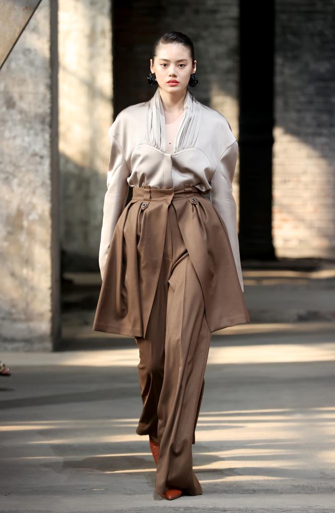 &ldquo;CHEN.1988&middot;付志臣&rdquo;時(shí)裝發(fā)布會(huì )在京舉行