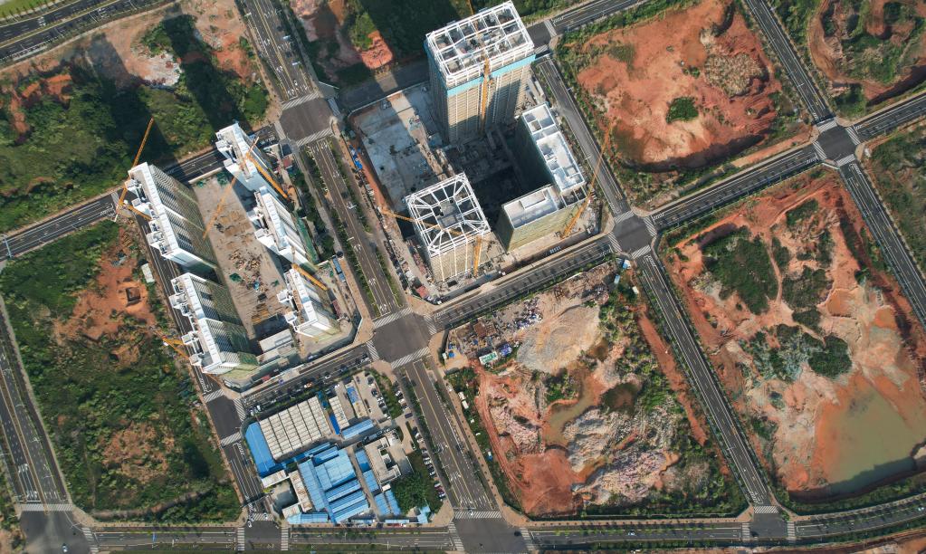 新華全媒+丨?？趶团d城國際數字港：保進(jìn)度 搶工期