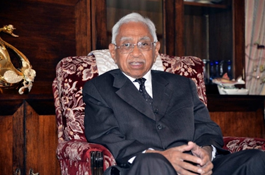 專(zhuān)訪(fǎng)：中國共產(chǎn)黨時(shí)刻以人民利益為重&mdash;&mdash;訪(fǎng)馬達加斯加前總理拉齊拉胡納納