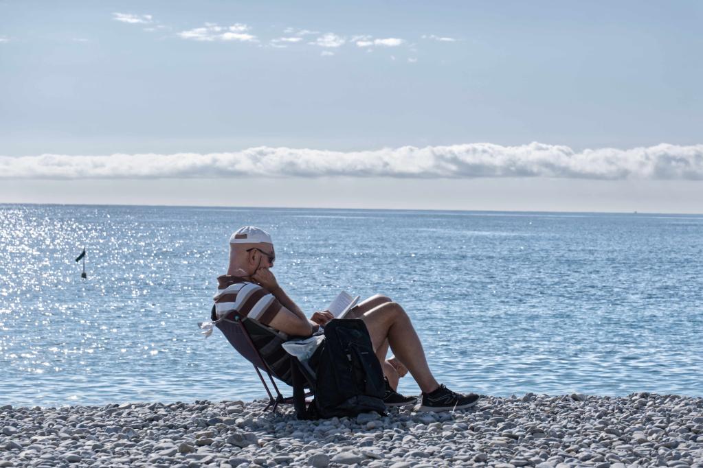 法國經(jīng)歷罕見(jiàn)暖秋