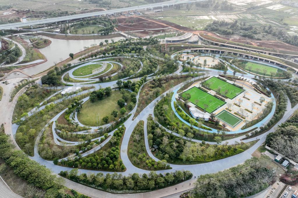 鳥(niǎo)瞰?？谖餍愎珗@