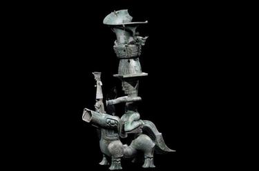 新華全媒+｜對上眼了！三星堆&ldquo;神人&rdquo;&ldquo;神獸&rdquo;成功&ldquo;跨坑&rdquo;合體