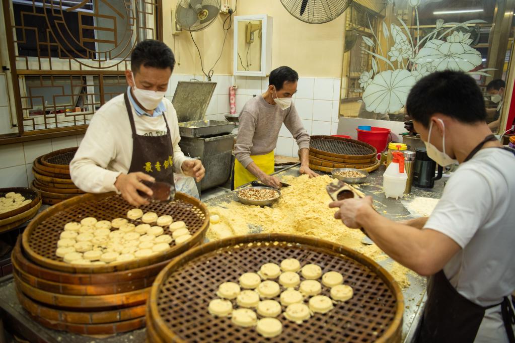 新春新景新氣象&mdash;&mdash;澳門(mén)迎春節即景