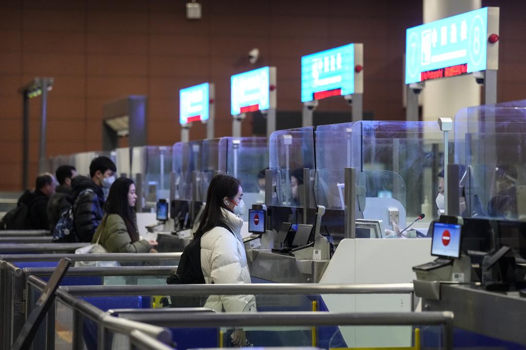 新春走基層|沈陽(yáng):春節假期入境旅客增加