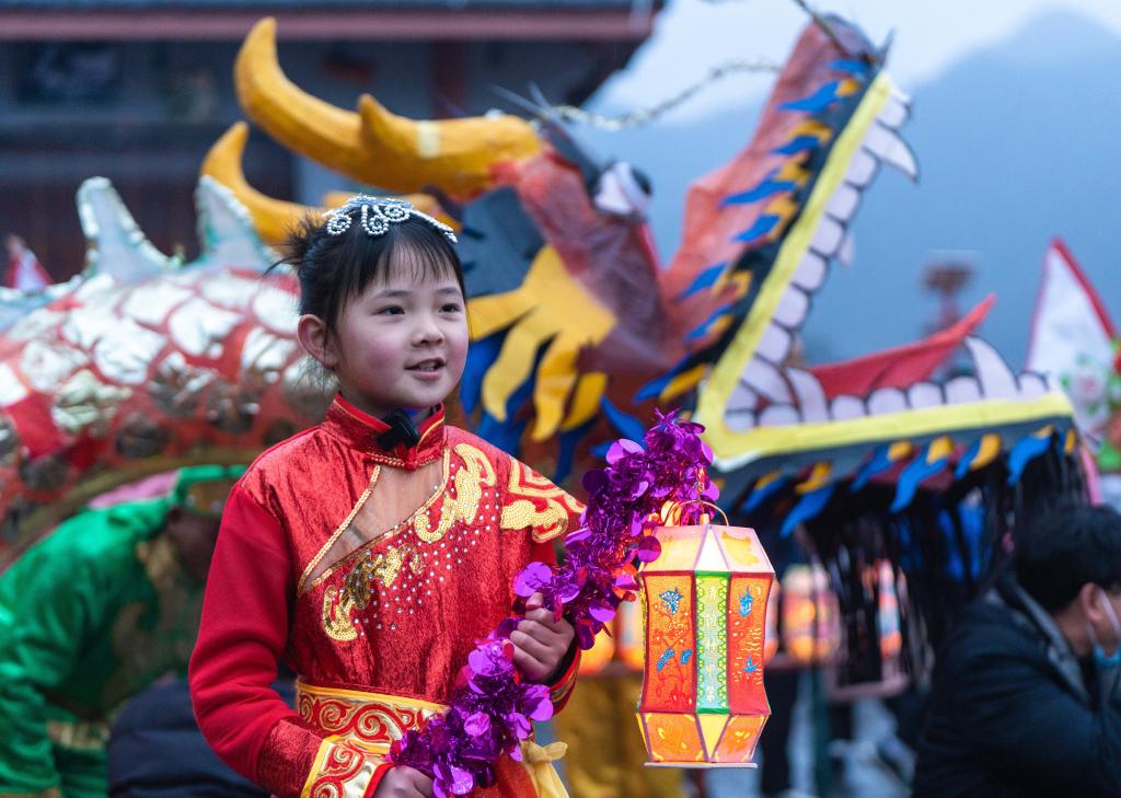 浙江淳安:山鄉村落非遺花燈“迎元宵”