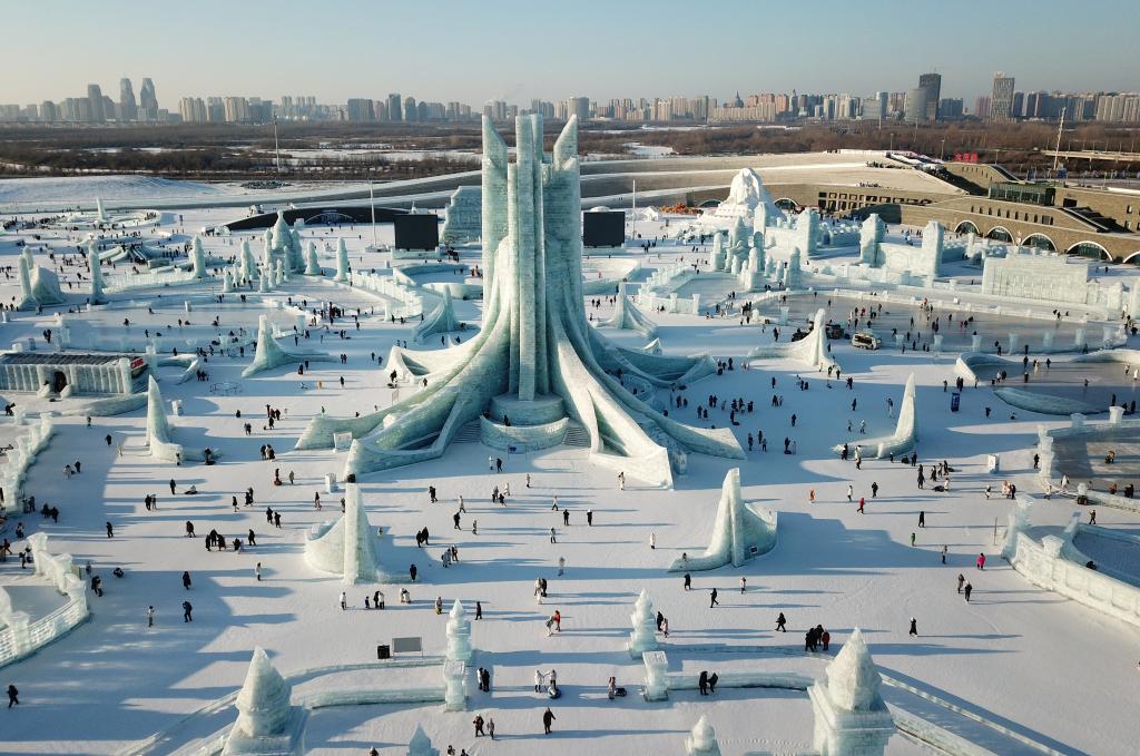 哈爾濱&ldquo;冰雪世界&rdquo;游&ldquo;火熱&rdquo;持續