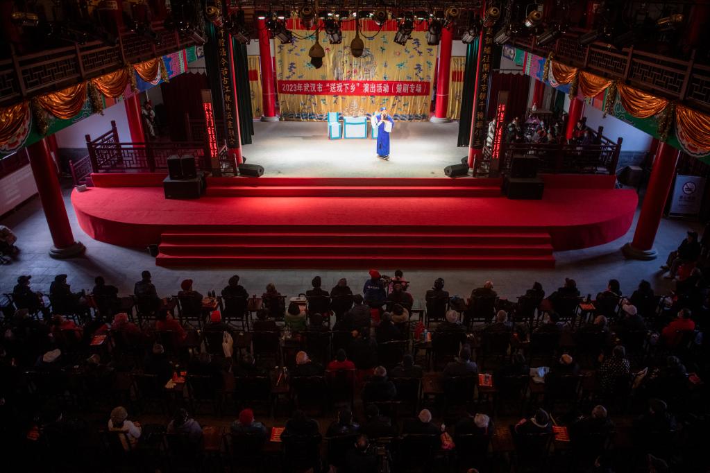 新春走基層｜聽(tīng)戲曲 過(guò)大年