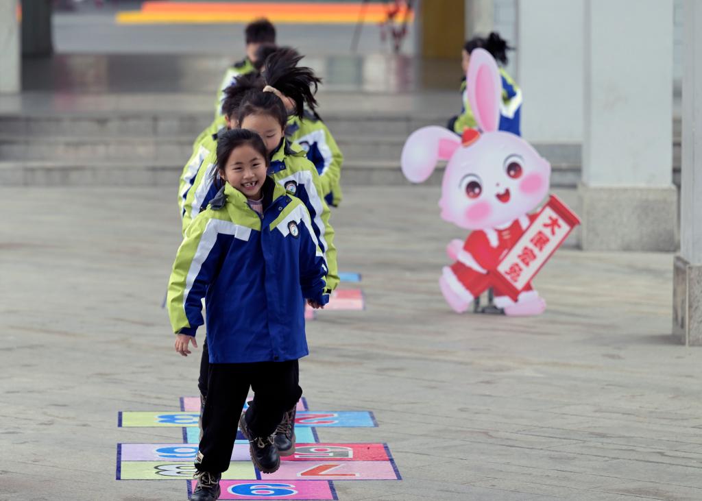 新華全媒+丨新學(xué)期，看我&ldquo;動(dòng)如脫兔&rdquo;！