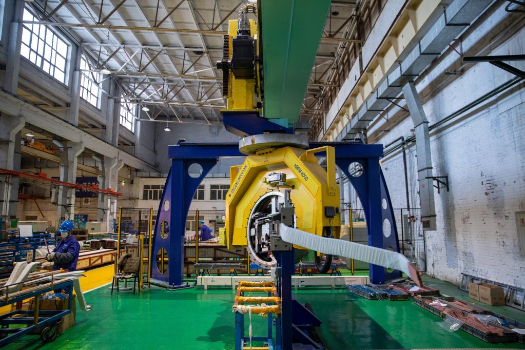 新華全媒+丨趕訂單、提產(chǎn)能 &ldquo;智造&rdquo;助力裝備制造業(yè)按下生產(chǎn)&ldquo;加速鍵&rdquo;