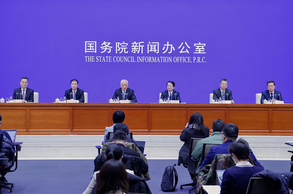 新華全媒+丨國新辦舉行&ldquo;權威部門(mén)話(huà)開(kāi)局&rdquo;系列主題新聞發(fā)布會(huì ) 介紹&ldquo;深入實(shí)施創(chuàng  )新驅動(dòng)發(fā)展戰略，加快建設科技強國&rdquo;