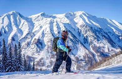 新華全媒+丨體育地理 | 在阿勒泰，追尋人類(lèi)滑雪最初的夢(mèng)想
