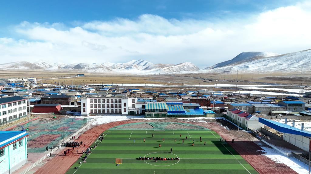 全民健身&mdash;&mdash;江源深處的足球夢(mèng)想