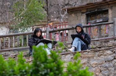 河南林州：&ldquo;畫(huà)家村&rdquo;描繪鄉村振興新畫(huà)卷