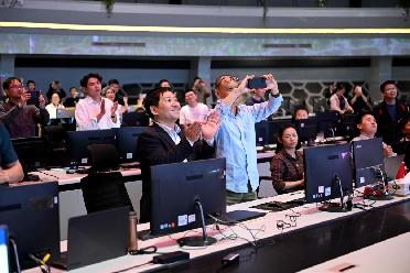 新華全媒+｜403秒！中國&ldquo;人造太陽(yáng)&rdquo;獲重大突破