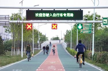 新華全媒+丨叮鈴鈴，&ldquo;自行車(chē)熱&rdquo;又回來(lái)了