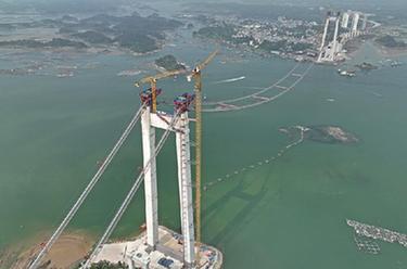 廣西最長(cháng)跨海大橋全面進(jìn)入上部結構施工階段