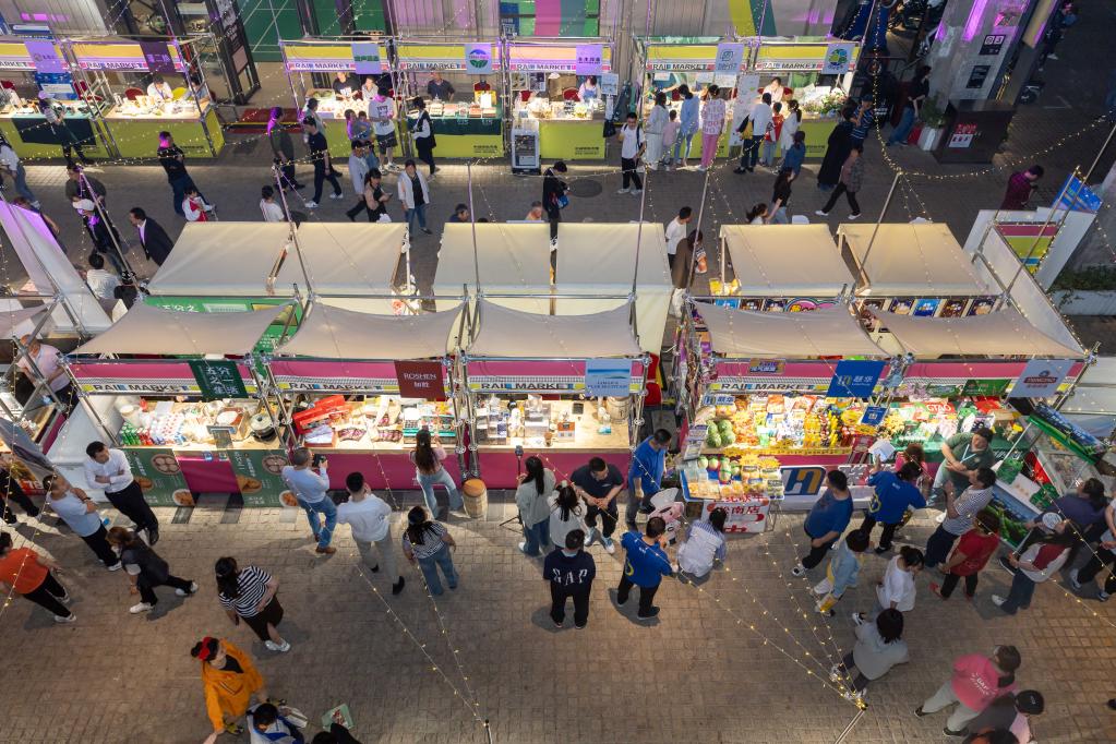 上海舉行鄰里生活節活動(dòng)