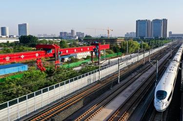 濟鄭高鐵山東段完成全線(xiàn)箱梁架設