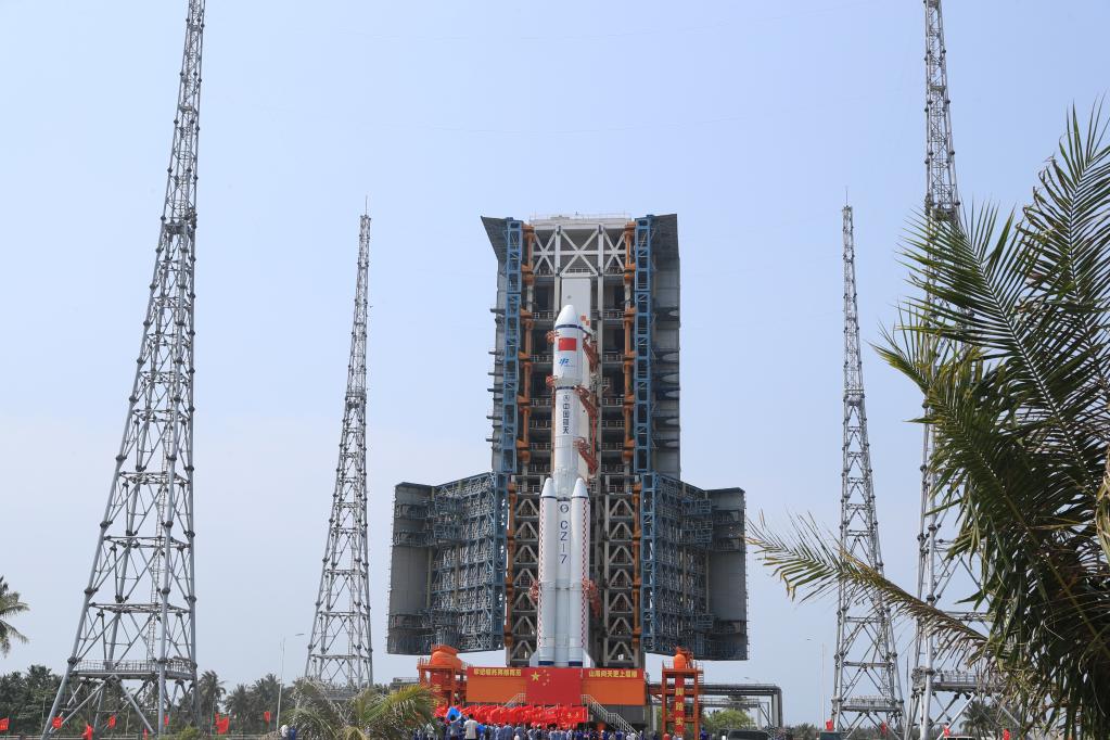 天舟六號計劃近日擇機發(fā)射 船箭組合體轉運至發(fā)射區