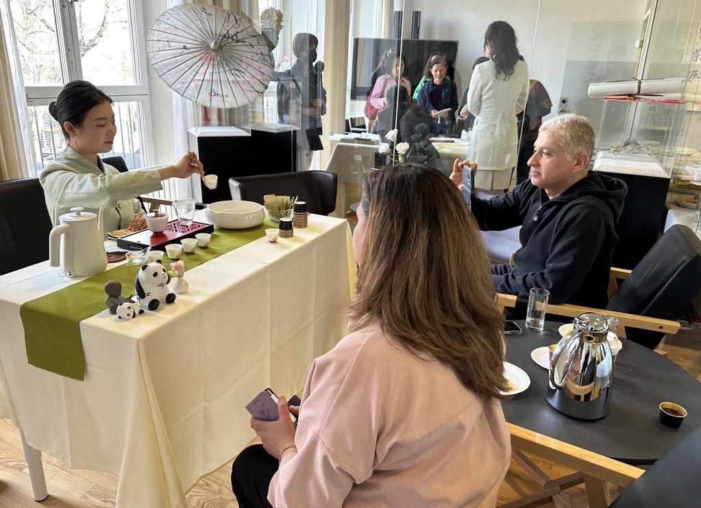 &ldquo;茶和天下&middot;雅集&rdquo;活動(dòng)在瑞典舉行