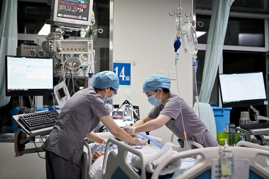 新華全媒+丨&ldquo;提燈天使&rdquo;的十二時(shí)辰&mdash;&mdash;寅時(shí)