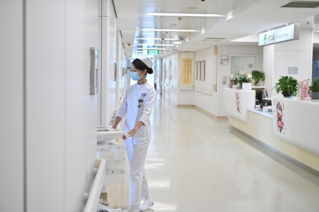 新華全媒+丨&ldquo;提燈天使&rdquo;的十二時(shí)辰&mdash;&mdash;午時(shí)