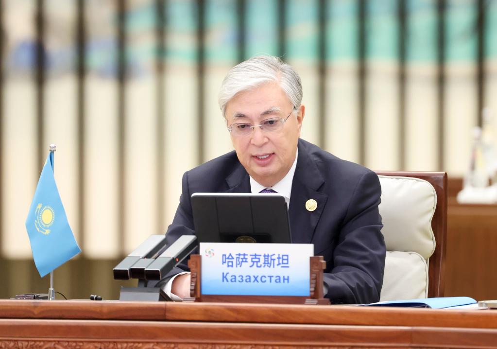 中亞五國元首出席首屆中國－中亞峰會(huì )