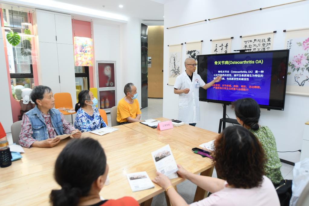 &ldquo;一老一小&rdquo;品牌提升社區便民服務(wù)