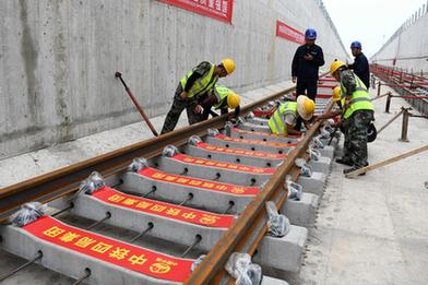 合肥軌道4號線(xiàn)南延線(xiàn)開(kāi)始鋪軌