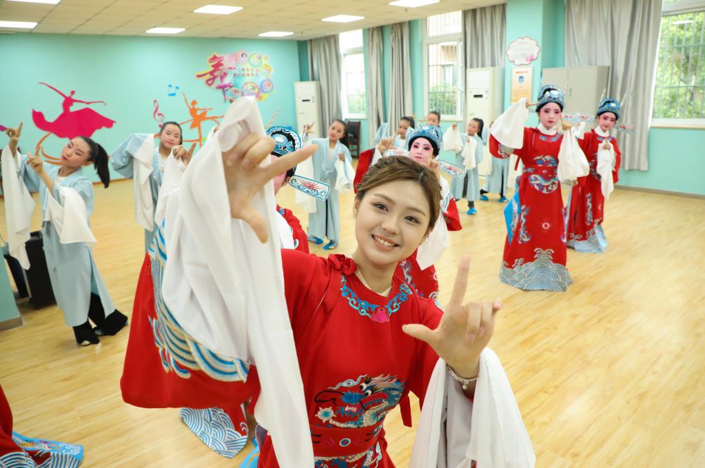 安徽肥西：戲曲傳承進(jìn)社區