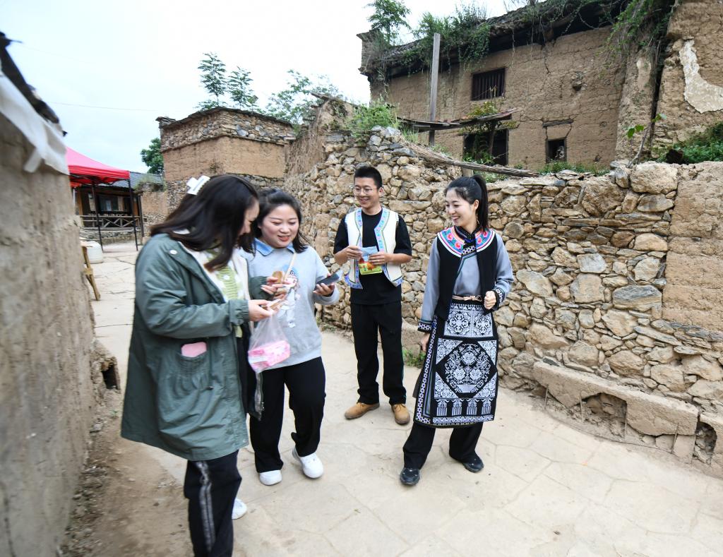 回到大山，&ldquo;95后&rdquo;小伙為家鄉帶貨