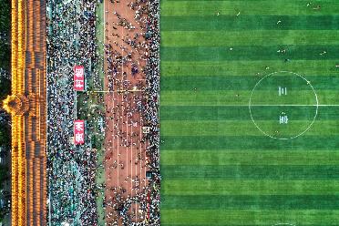 新華全媒+｜貴州&ldquo;村超&rdquo;，點(diǎn)燃夏日足球熱情