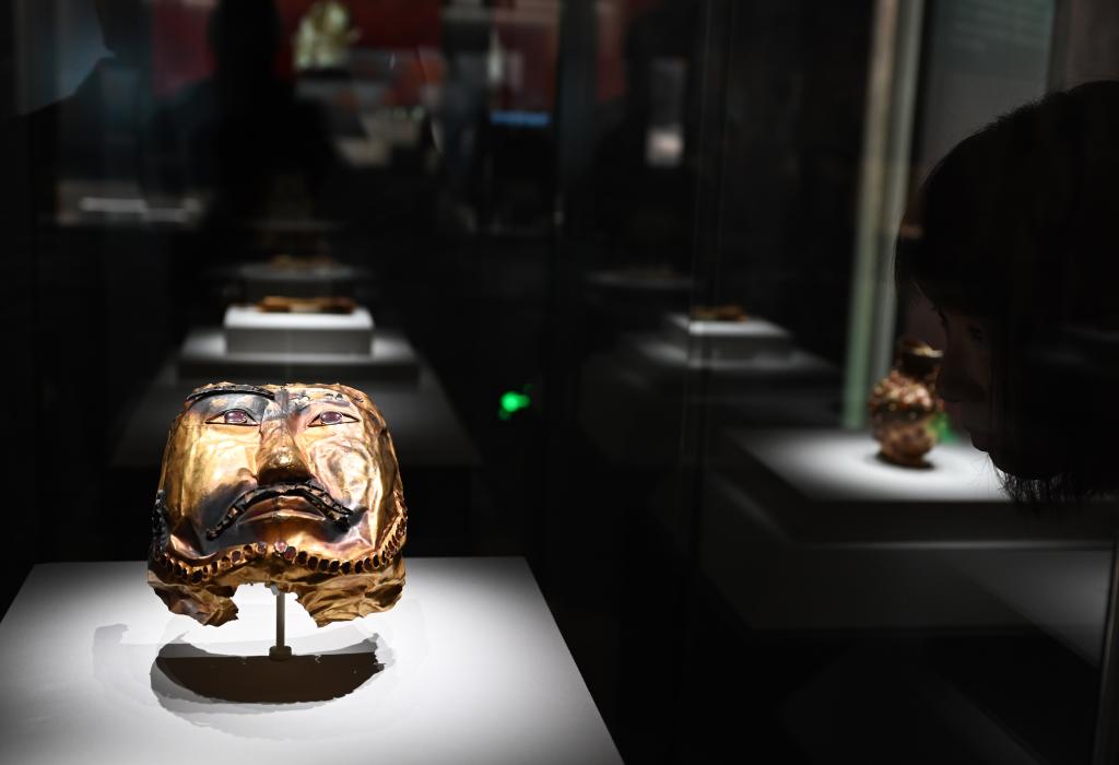 新疆精品歷史文物展在國博開(kāi)幕