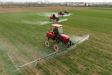 新華全媒+丨秦嶺腳下的父子農田&ldquo;大管家&rdquo;