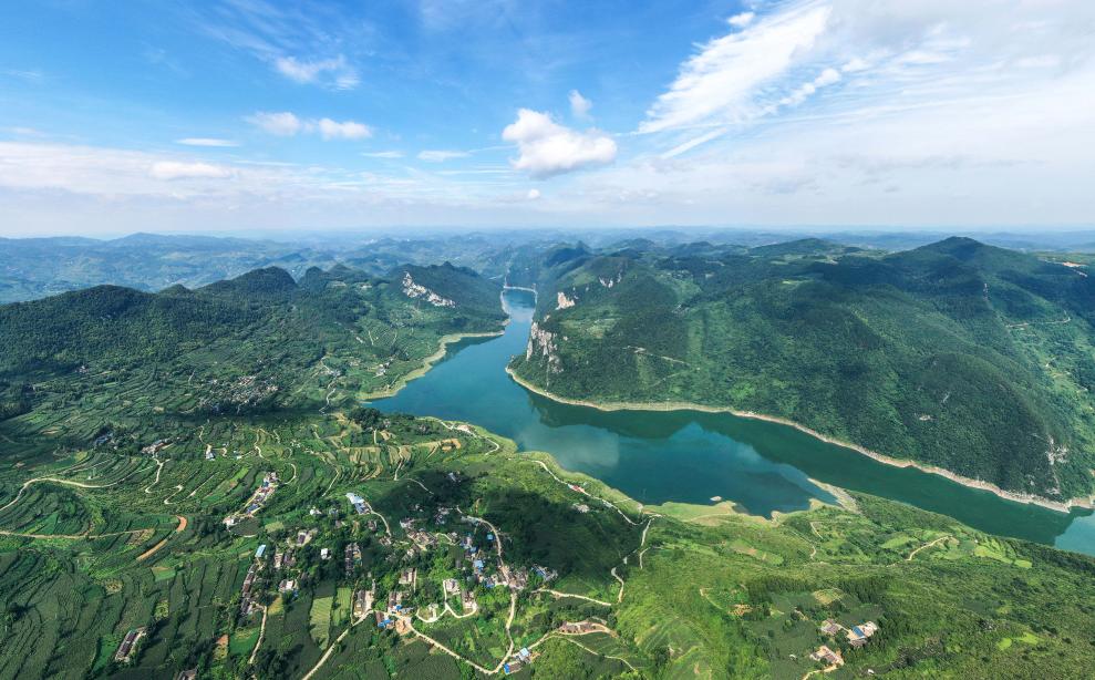 烏江夫婦，37年義務(wù)守護大江東流