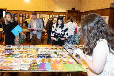 2023新西蘭中國主題圖書(shū)展暨動(dòng)物保護中新青少年藝術(shù)展在新西蘭開(kāi)幕