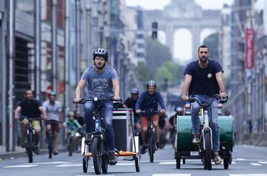 布魯塞爾：在&ldquo;無(wú)車(chē)日&rdquo;綠色出行