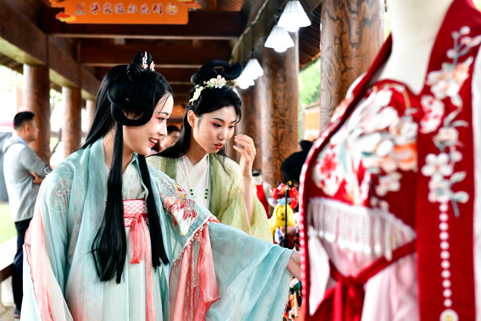 &ldquo;山東手造&rdquo;薈萃第九屆尼山世界文明論壇