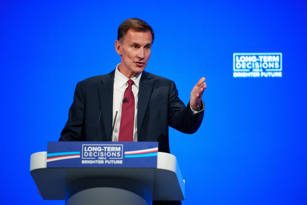 英國財政大臣表示無(wú)減稅計劃